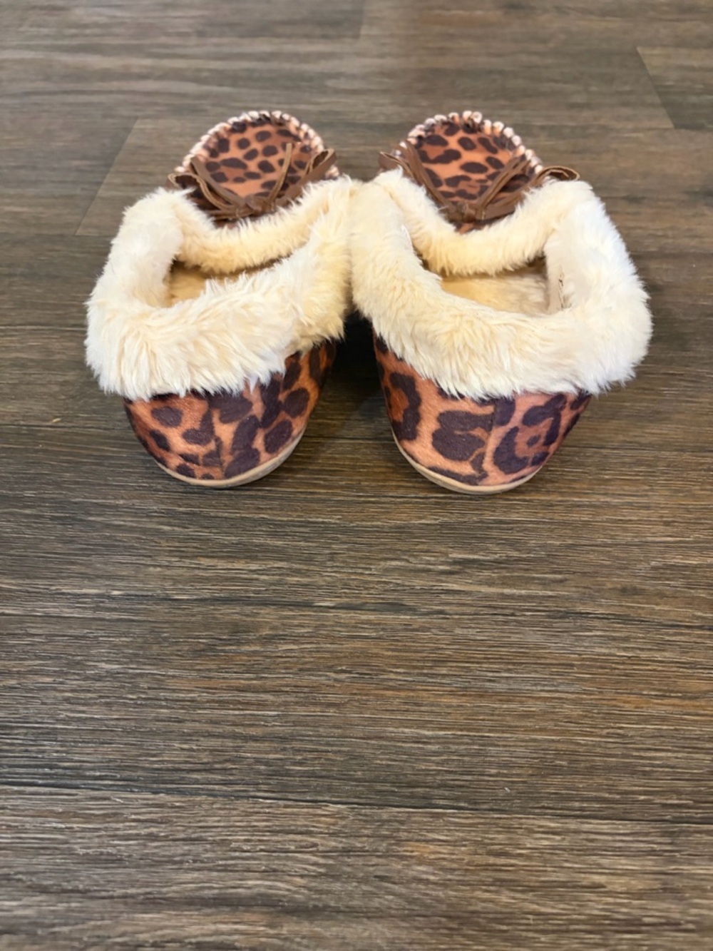 J. Crew Leopard Print Cozy Faux Fur Moccasin Slippers Women’s Size 10 - Picture 4 of 5